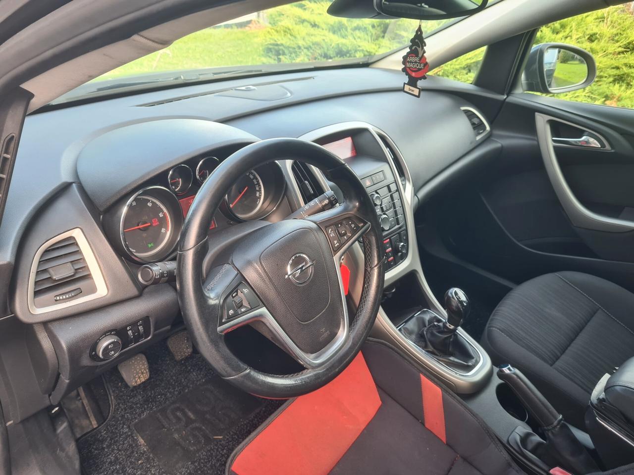 Opel Astra 1.7 CDTI 110CV Sports Tourer Cosmo