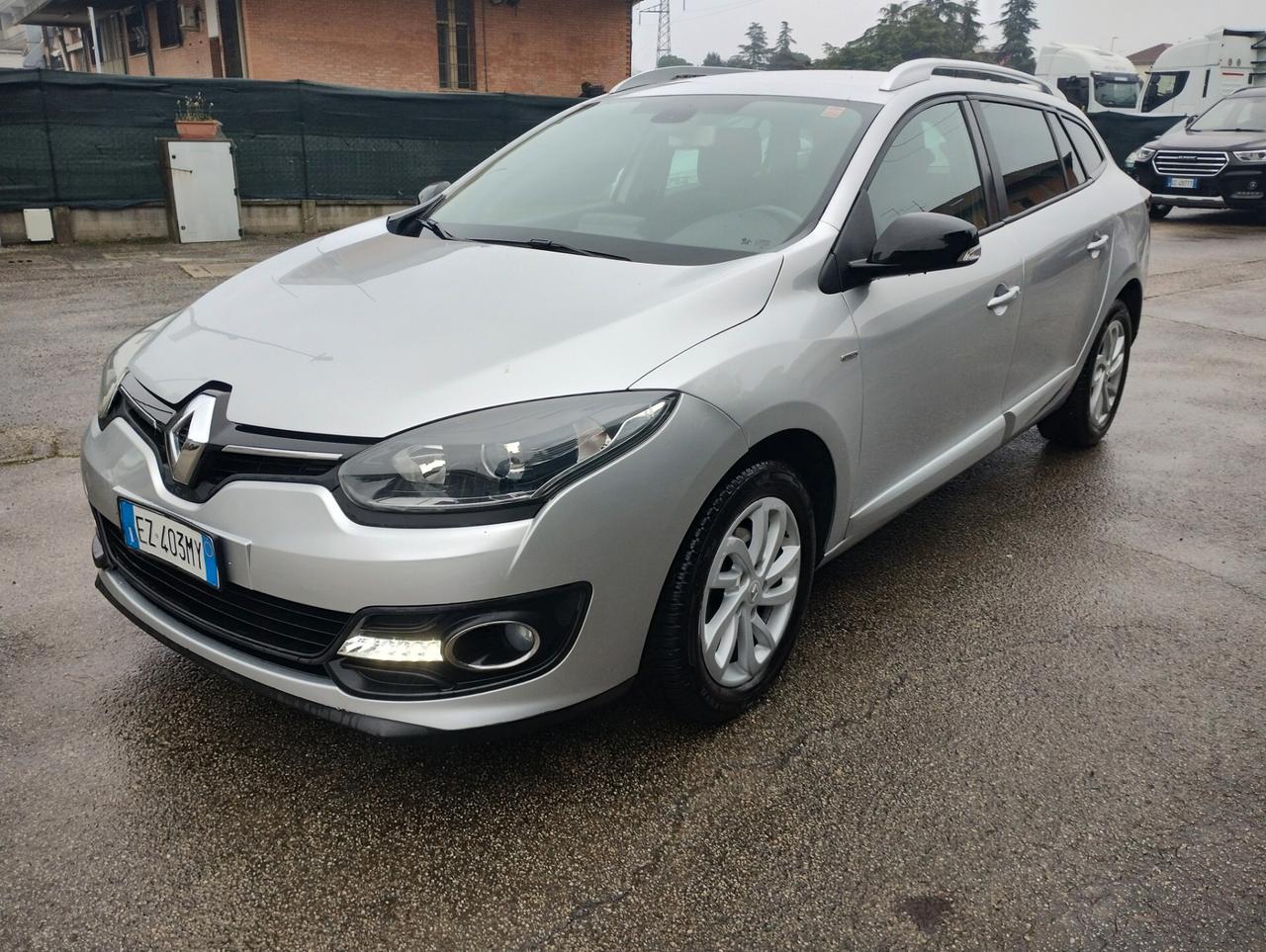 RENAULT MEGANE 1.5 dCI 110CV SportTour Limited 2015