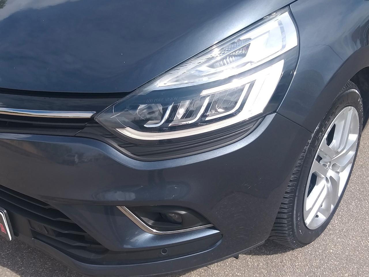 Renault Clio dCi 8V 75 CV Start&Stop 5 porte moschino Duel