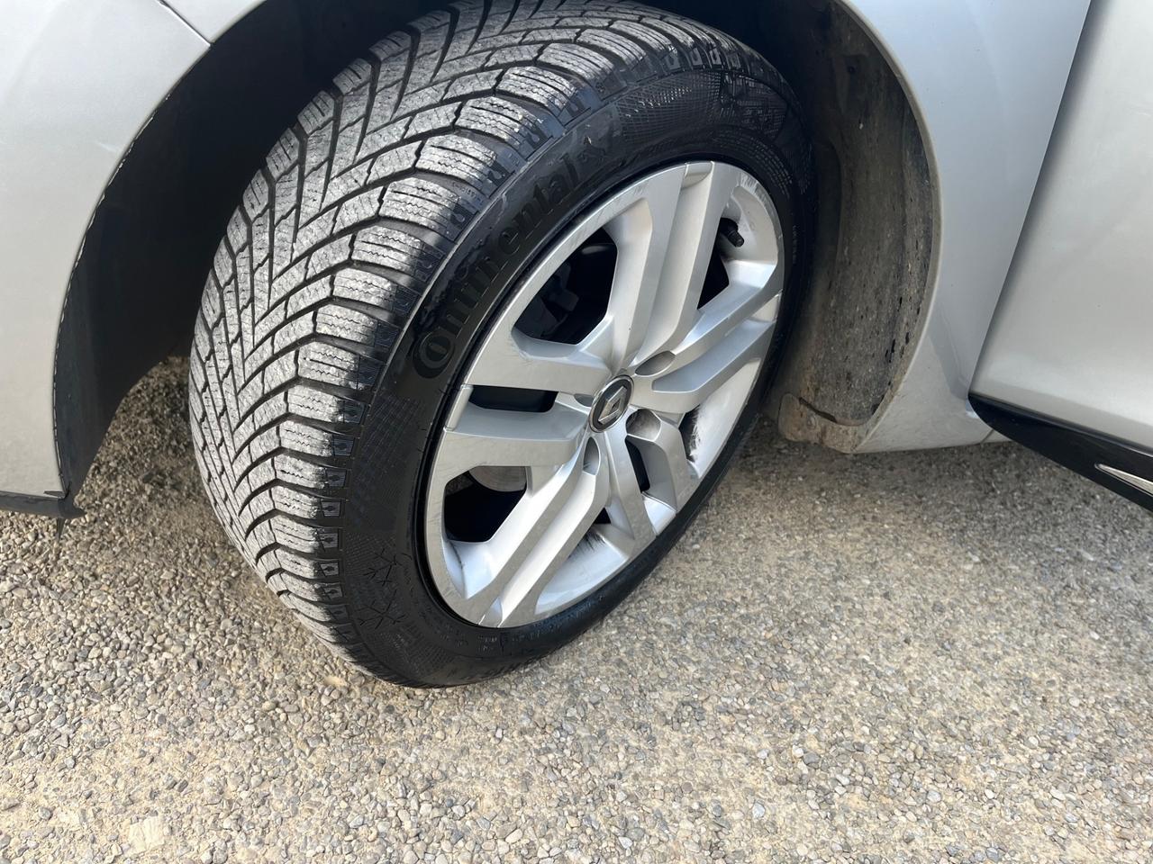 Renault Clio TCe 12V 90 CV 5 porte Moschino Intens