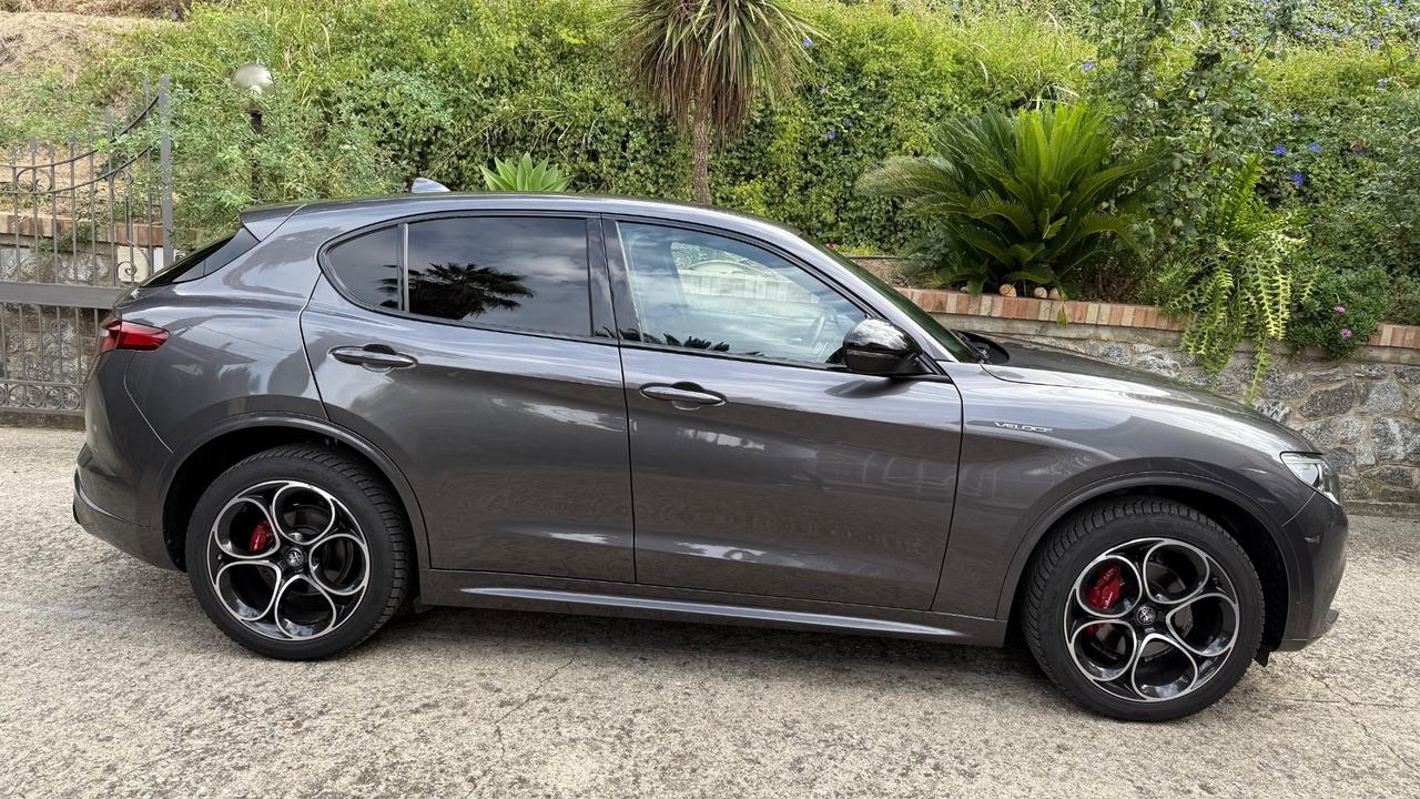 Alfa Romeo Stelvio 2.2 Turbodiesel 210 CV AT8 Q4 Veloce