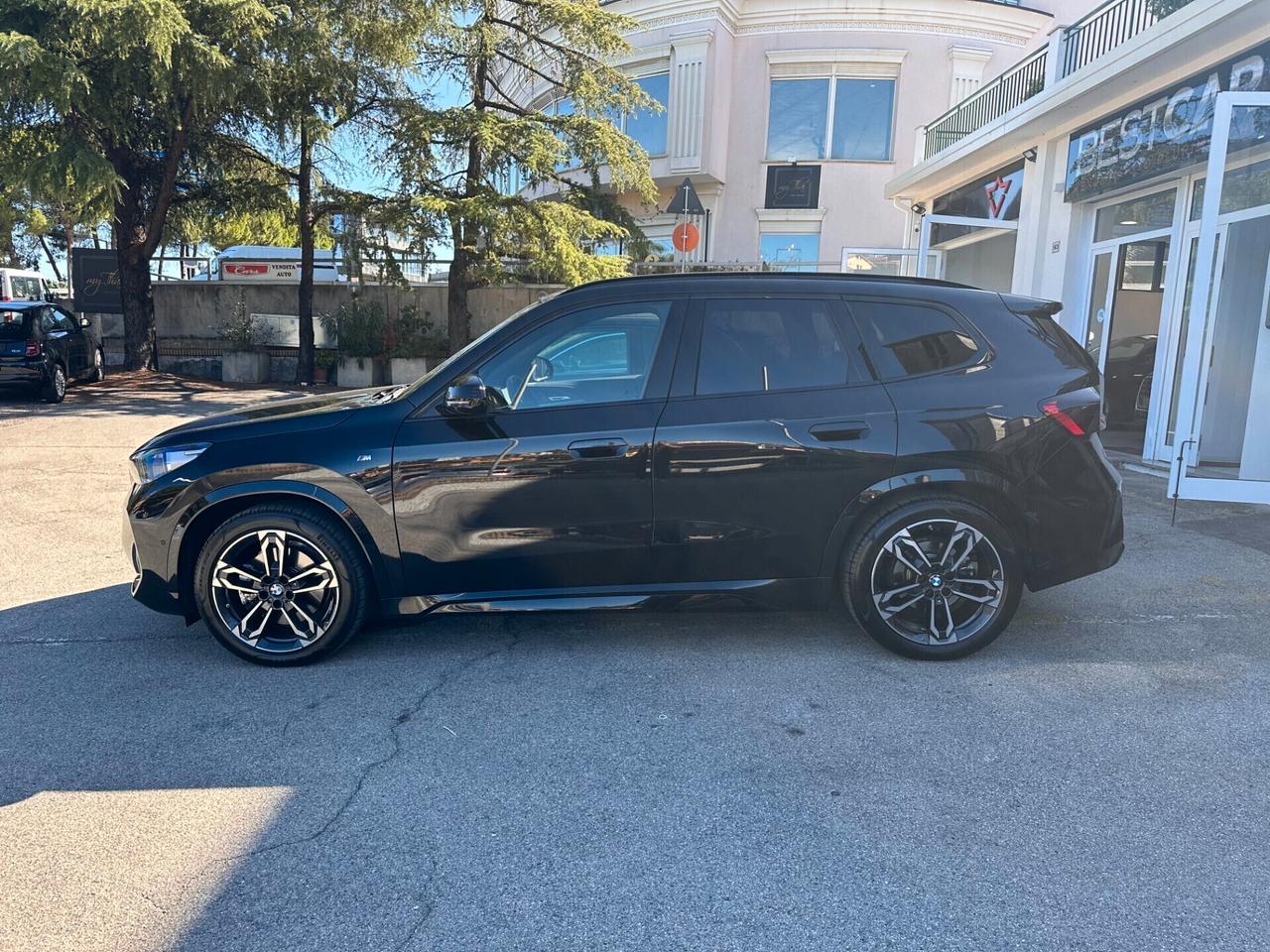 Bmw X1 xDrive 23d M Sport / r19 / Gancio traino