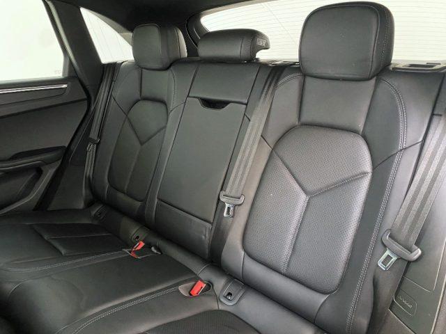 PORSCHE Macan 2.0