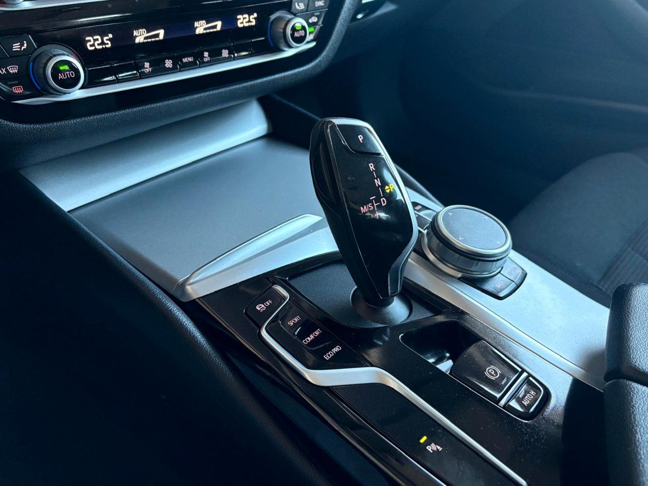 BMW 520 d Touring mhev 48V Business auto