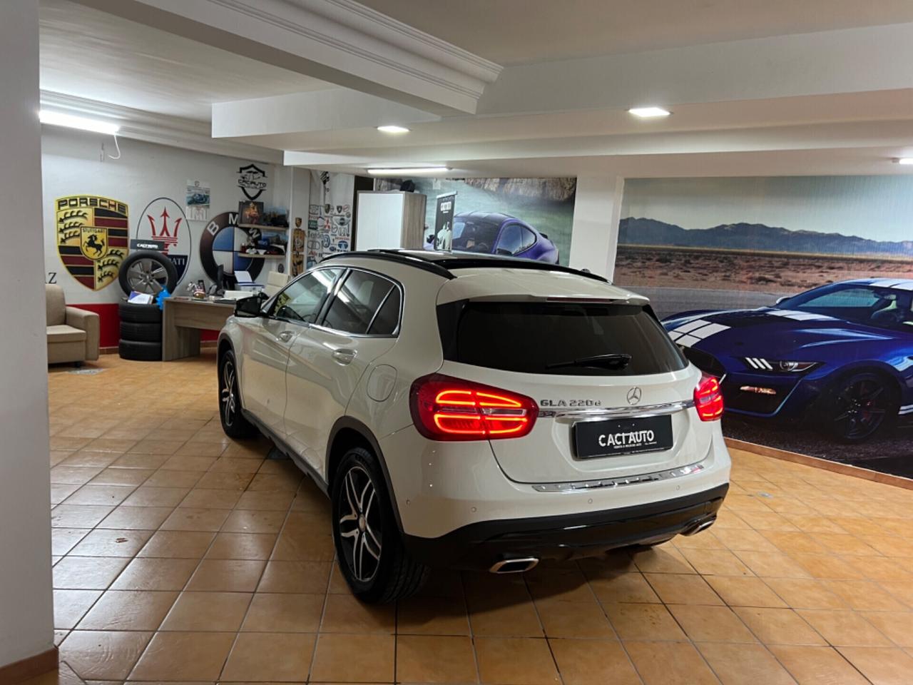 Mercedes-benz GLA 220 d Strafull