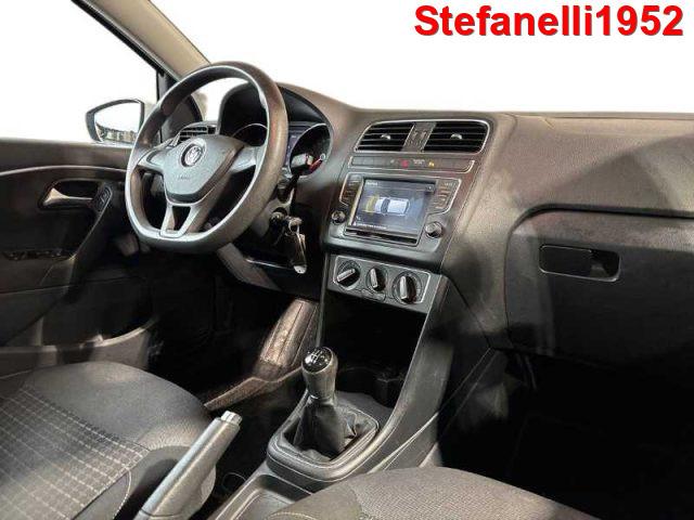 VOLKSWAGEN Polo V 2014 - 5p 1.0 mpi Comfortline 75cv