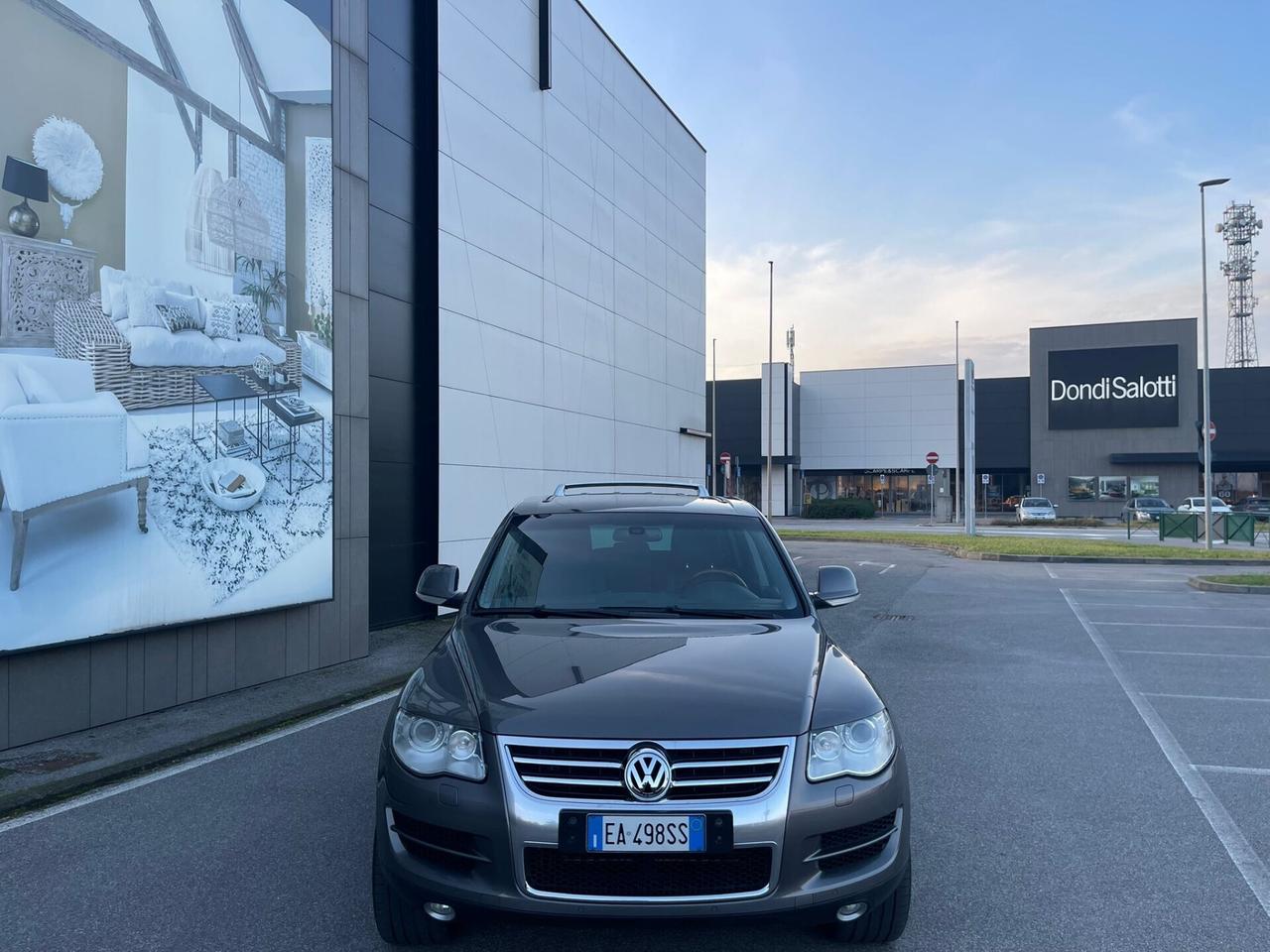 Volkswagen Touareg 240CV 3.0 TDI DPF V6 tip. Executive