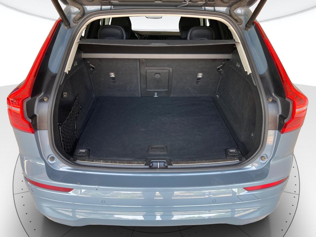 VOLVO XC60 2.0 b4 Momentum awd auto