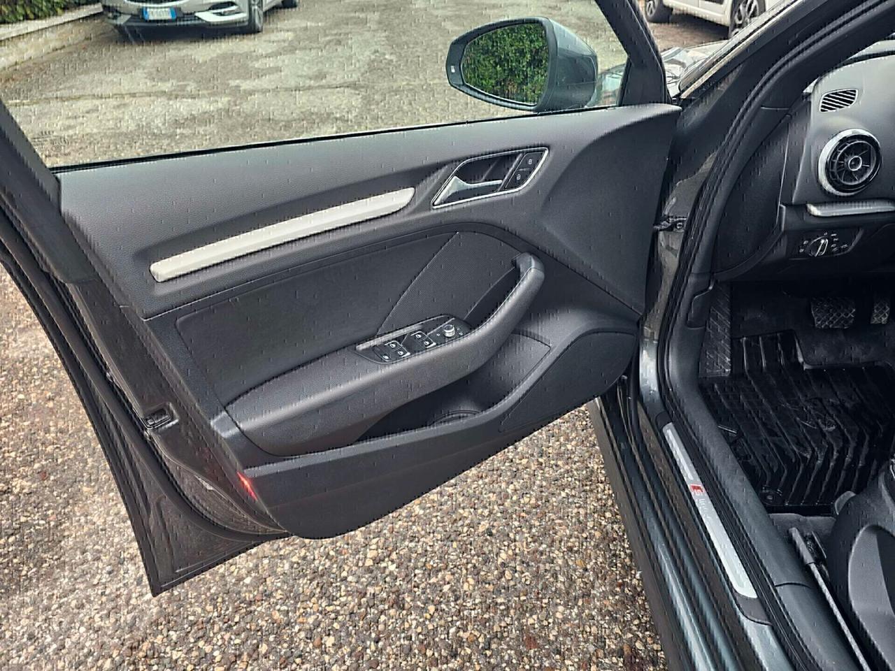 Audi A3 SPB 2.0 TDI 184 CV clean diesel quattro S tronic Ambition