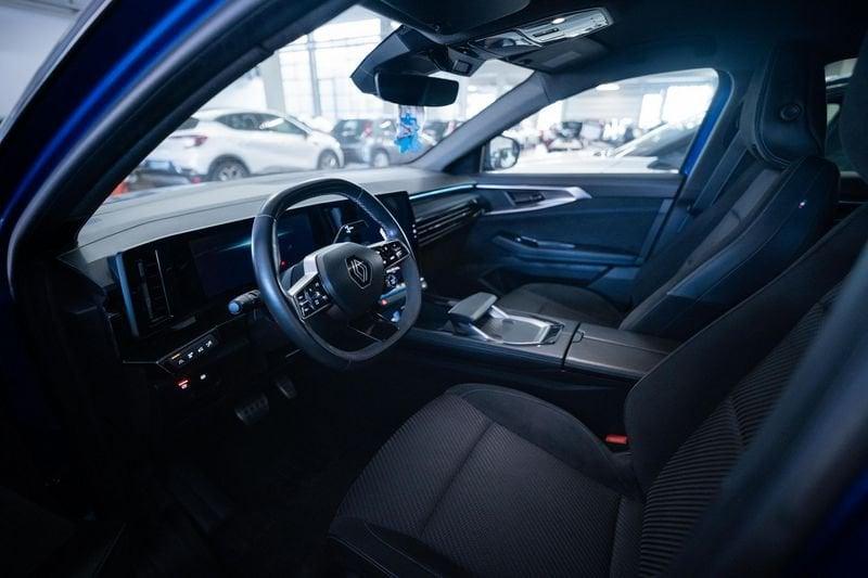 Renault Austral 1.2 E-Tech full hybrid Iconic Esprit Alpine 200cv auto