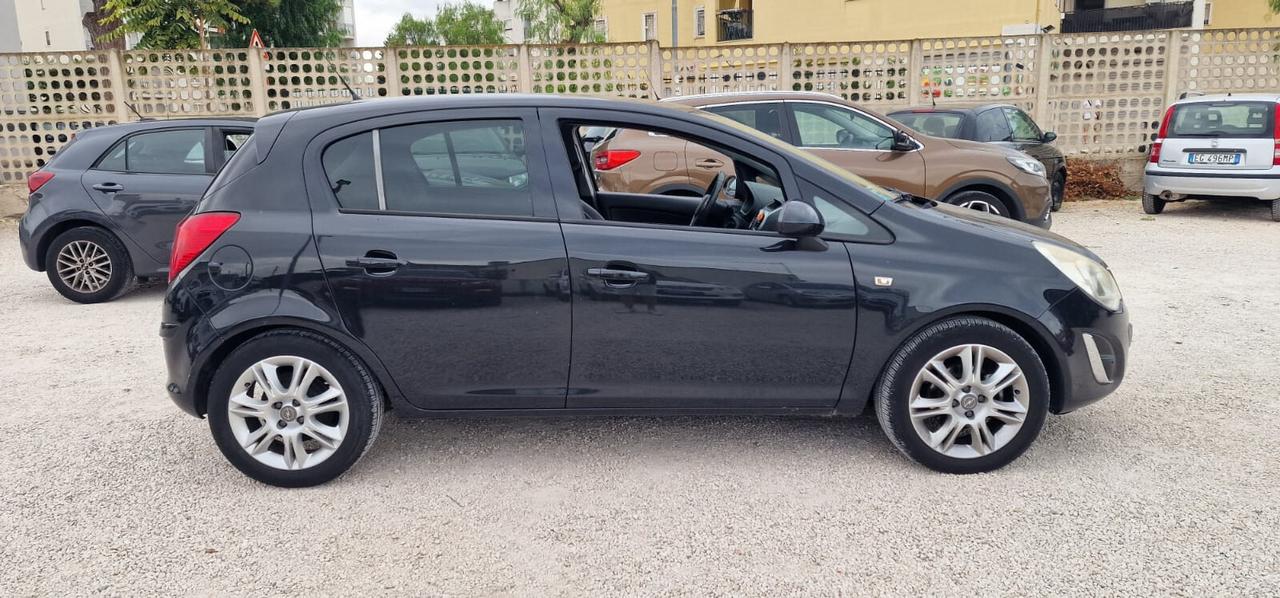 Opel Corsa 1.2 Benz Sport Crono casa madre