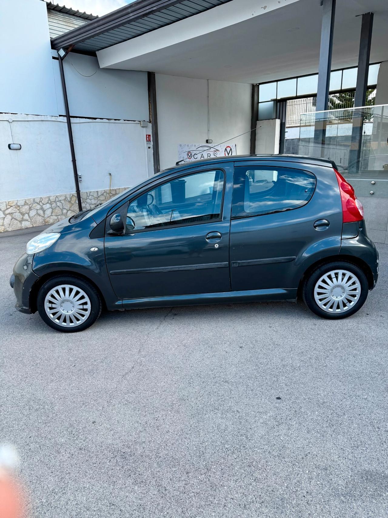 Peugeot 107 1.0 68CV 5p. Plaisir