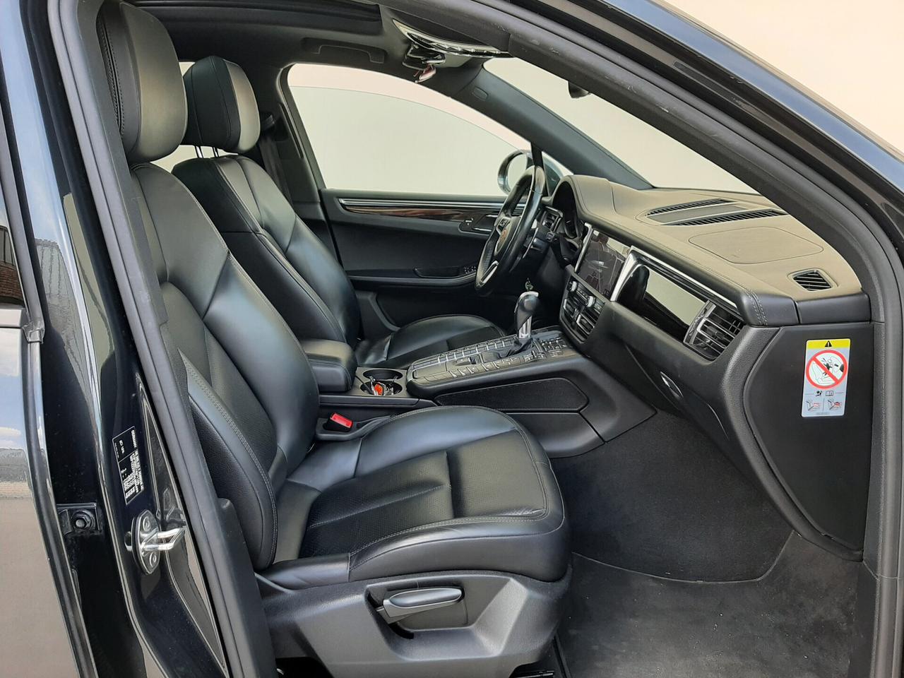 Porsche Macan 2.0 Turbo PDK 245cv MY 2019