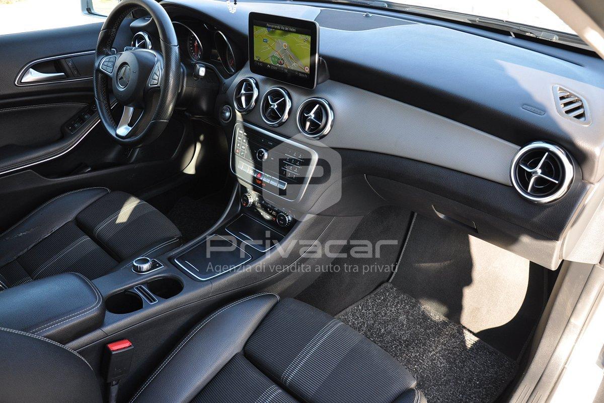 MERCEDES GLA 180 d Automatic Sport