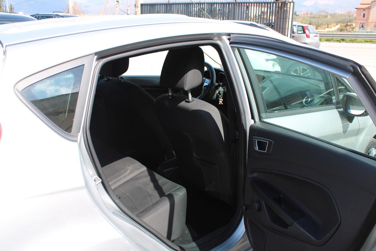 Ford Fiesta 1.4 5 porte Bz.- GPL