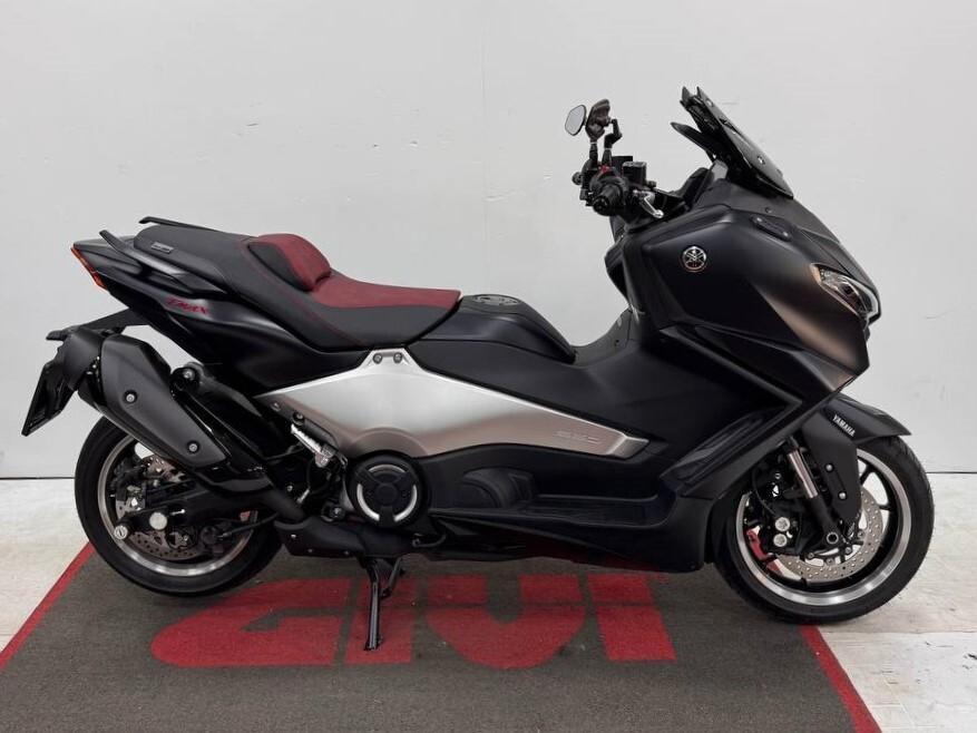 Yamaha T Max 560 25th Anniversary Black PROMO AGOSTO