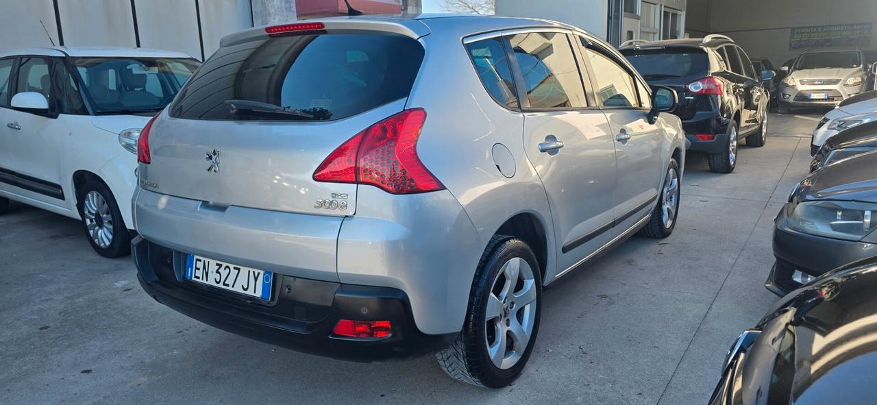 Peugeot 3008 1.6 e-HDi 112CV cambio robotizzato Stop&Start Access