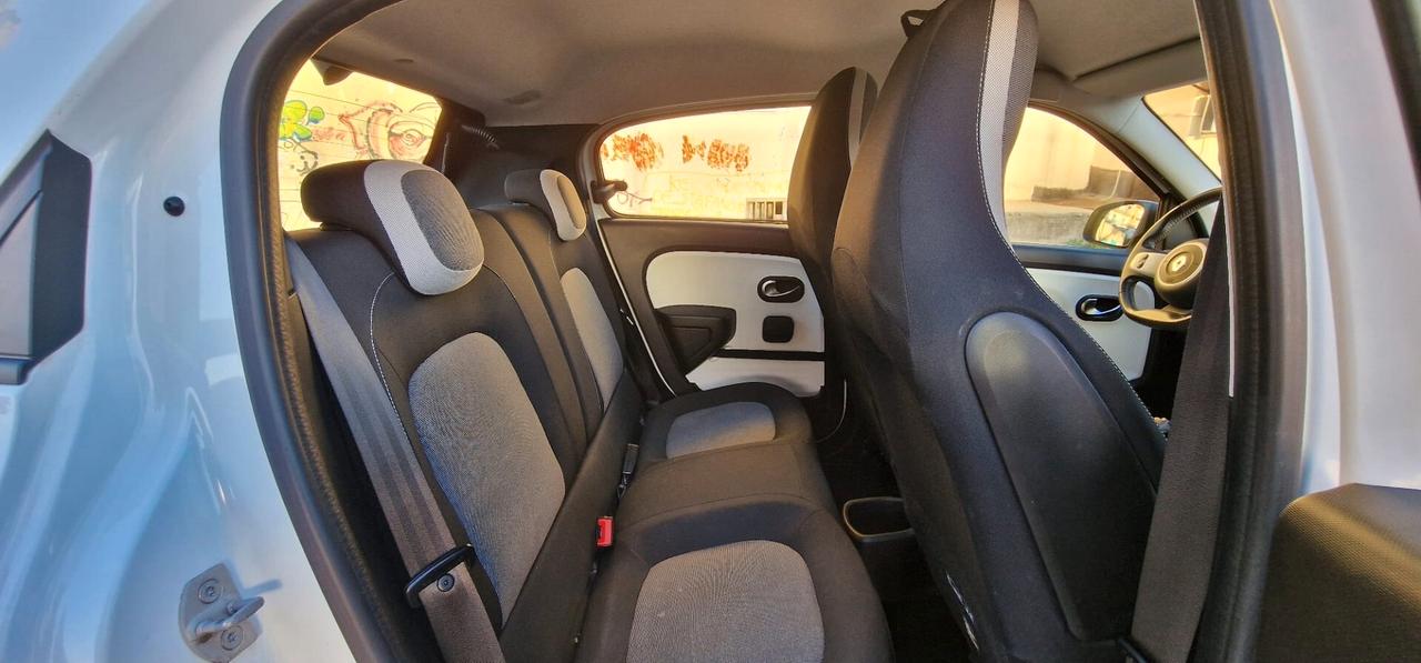 Renault Twingo SCe EDC Intens