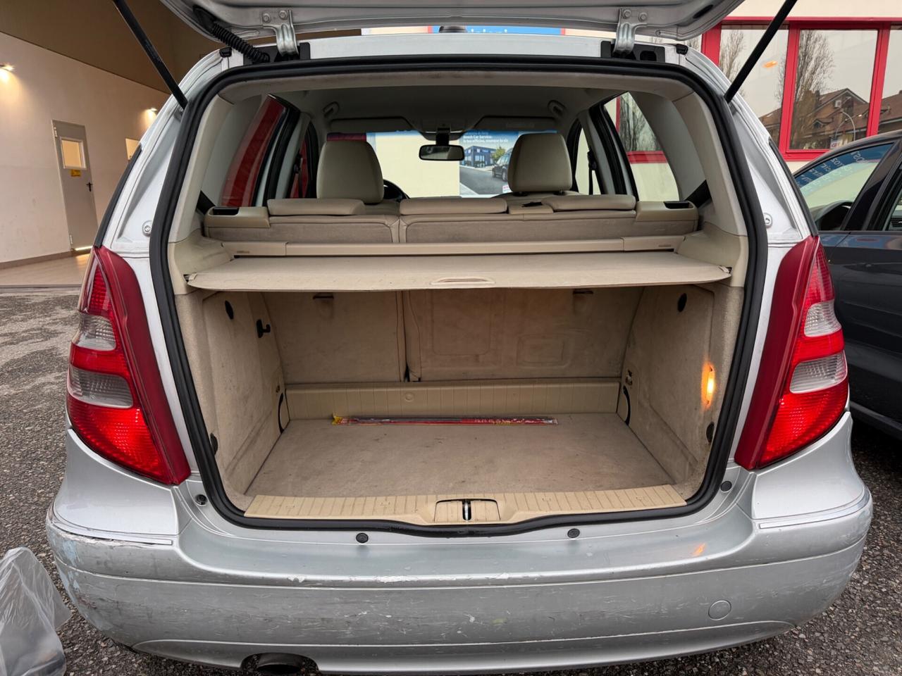 MERCEDES A 180 CDI ELEGANCE AUTOMATICO NEOPATENTATI