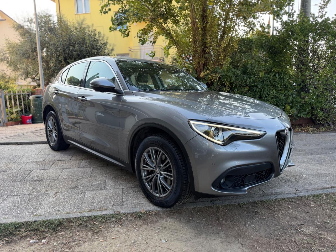 Alfa Romeo Stelvio 2.2 Turbodiesel 210 CV AT8 Q4 Business