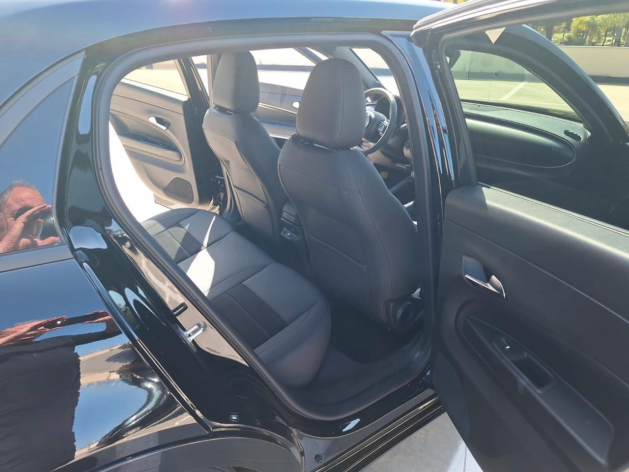Fiat 600 Hybrid 145 CV DCT MHEV Sport Edizione Milano Cortina 26