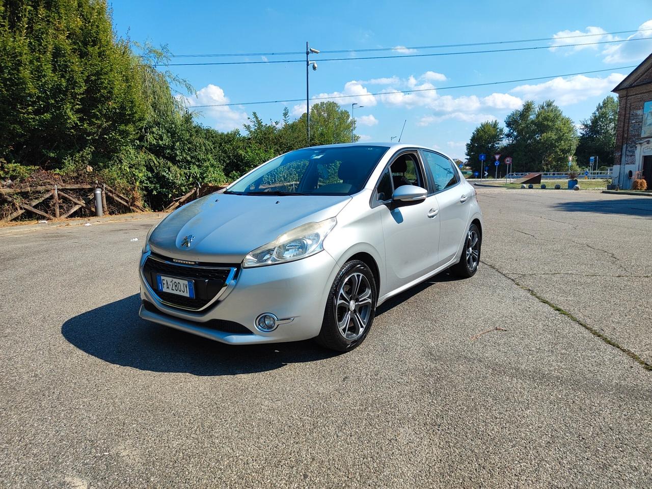Peugeot 208 1.4 GPL