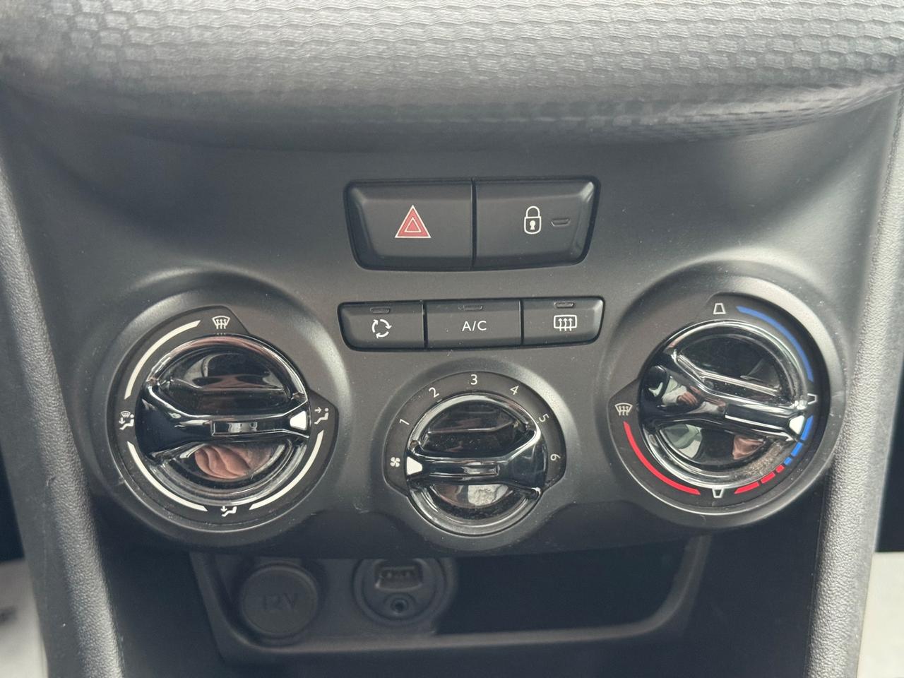 Peugeot 2008 1.2 VTi 82CV Active