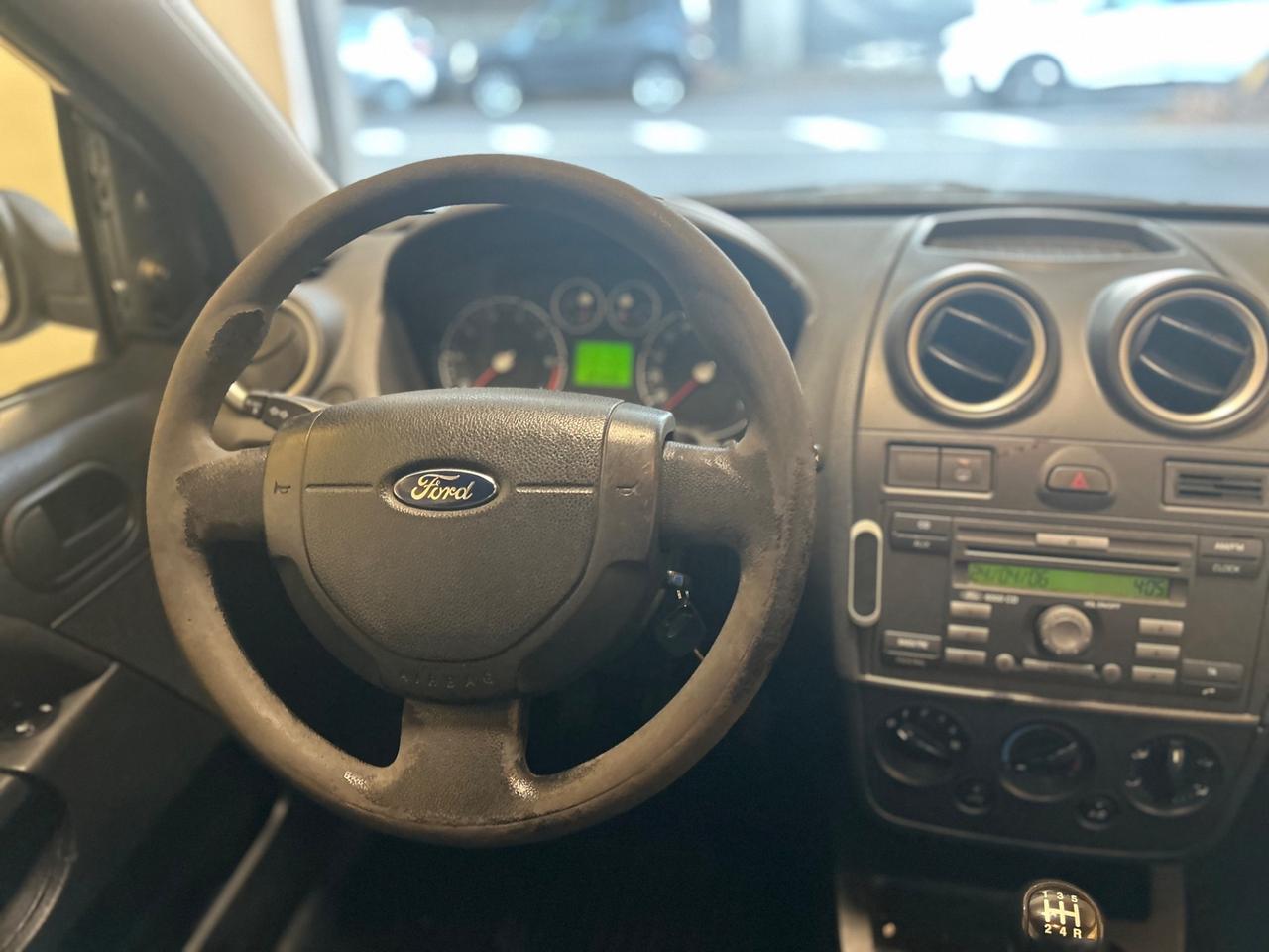 Ford Fiesta 1.2 16V 3p. Ghia