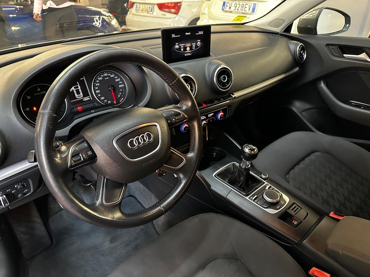 Audi A3 1.6 TDI Attraction - FABIANOAUTO