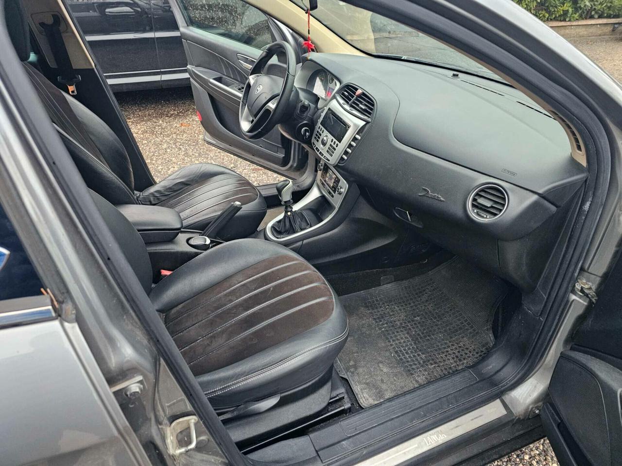 Lancia Delta 1.4 T-Jet 120 CV Oro