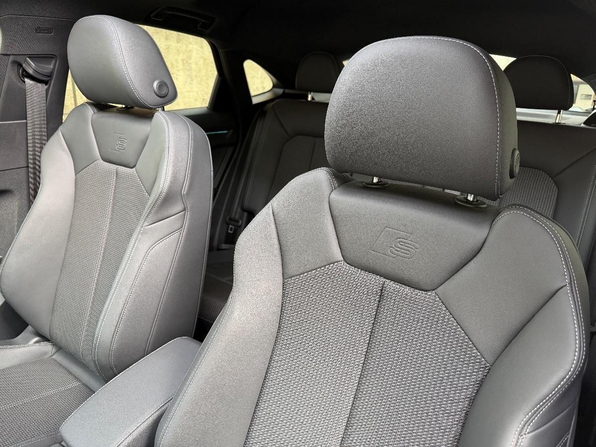Audi Q3 Sportback 40TDI Quattro S-line Identity Black 193CV