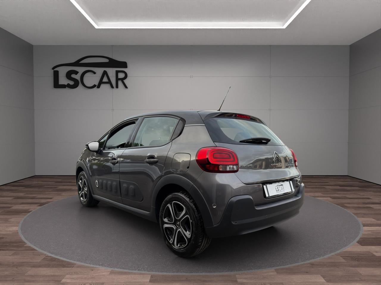 Citroen C3 1.2 Shine 83cv - Unipro - Promo Finanziamento - Neopatatentati - Tagliandi certificati - Cerchi in lega - Schermo - Clima Automatico