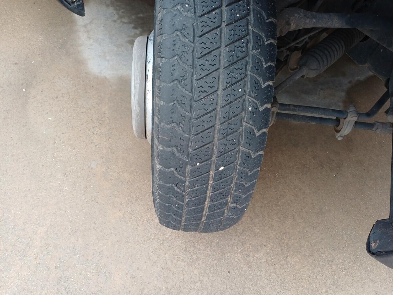 IVECO DAILY 35/E CON SPONDA IDRAULICA