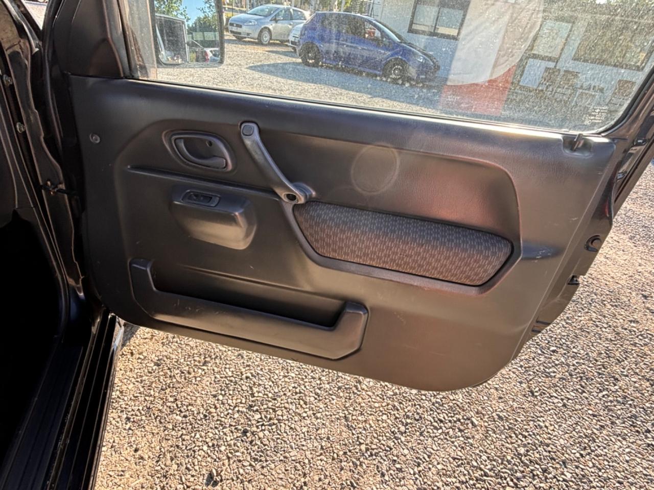 Suzuki Jimny 1.3i 16V cat 4WD JLX