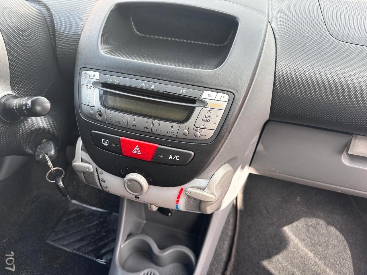 Toyota Aygo 1.0 12V VVT-i 5 porte