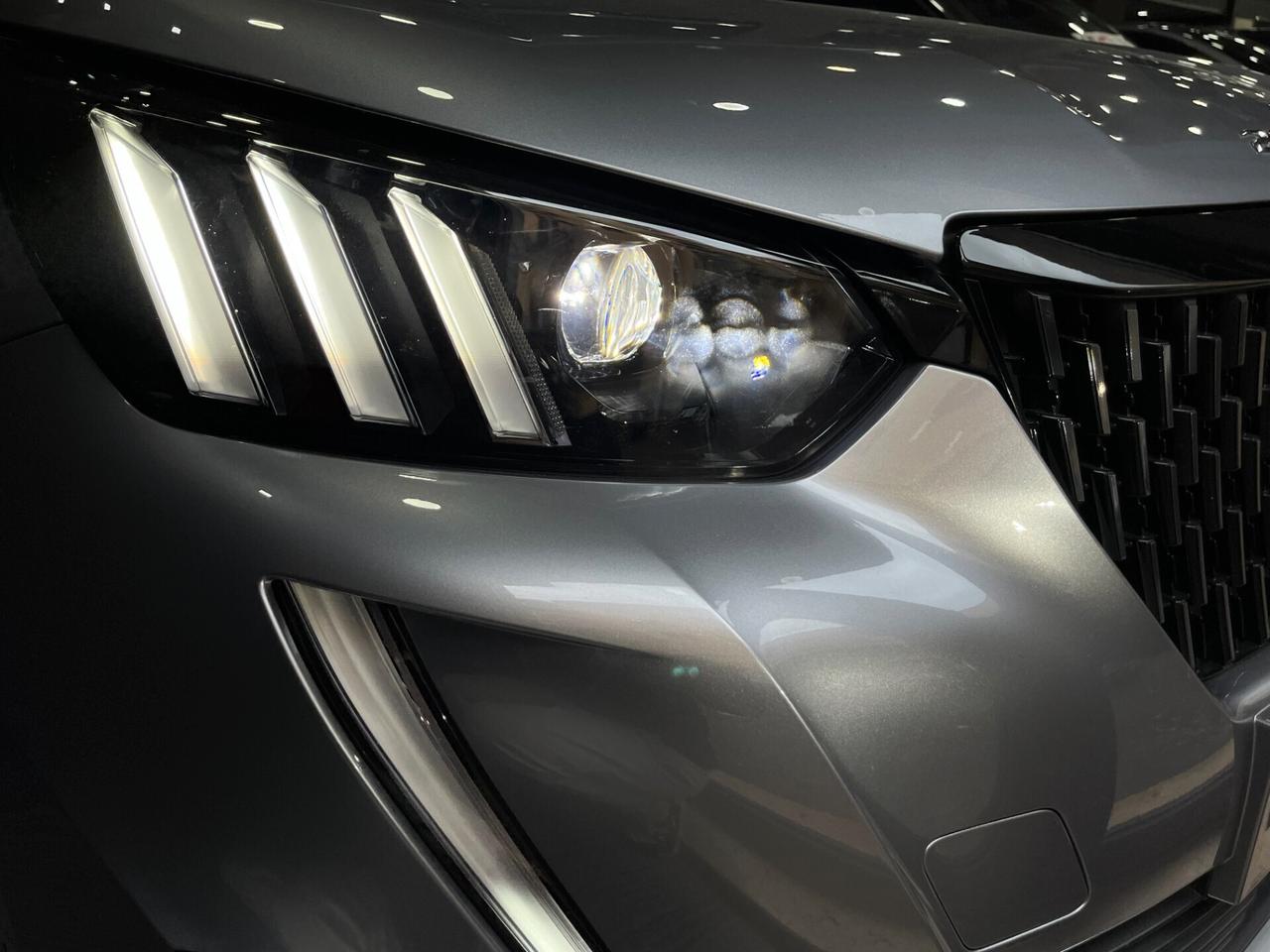 Peugeot 2008 1.5 BlueHDI EAT8 Automatica GT ITALIANA Tetto