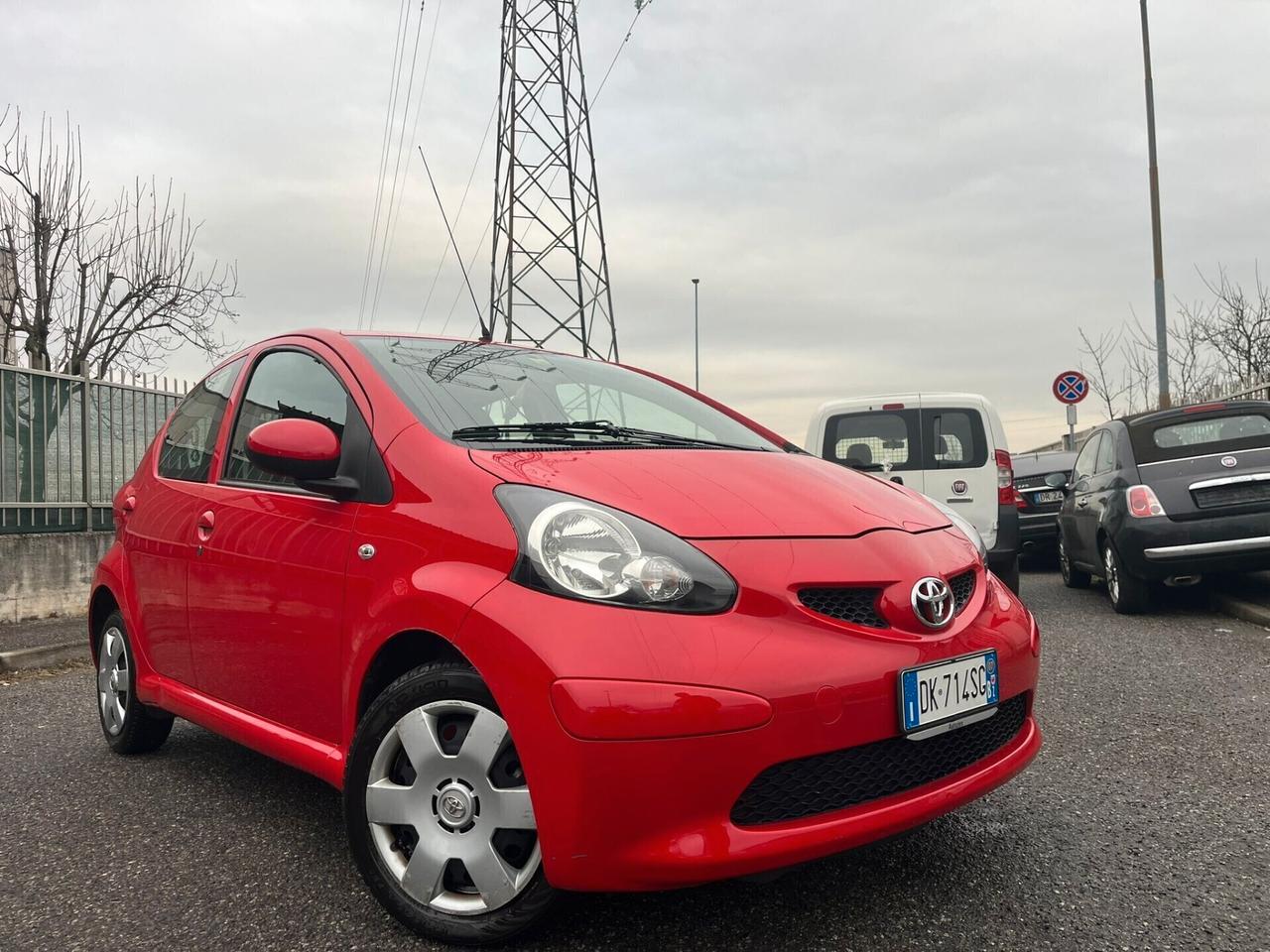 Toyota Aygo 1.0 BENZ SOLO 40.000 KM