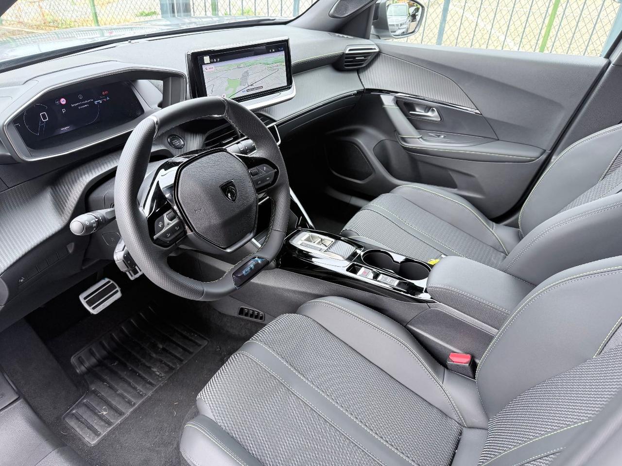 Peugeot 2008 2008 1.2 hybrid GT 145cv e-dcs6