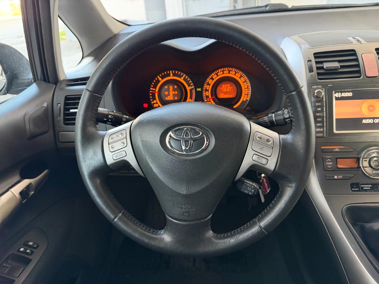 Toyota Auris 2.0 D-4D 5 porte Sol