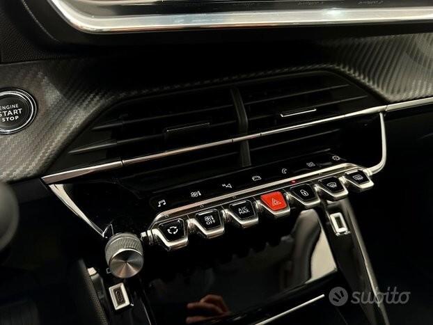 Peugeot 2008 BlueHDi 130 S&S EAT8 Allure