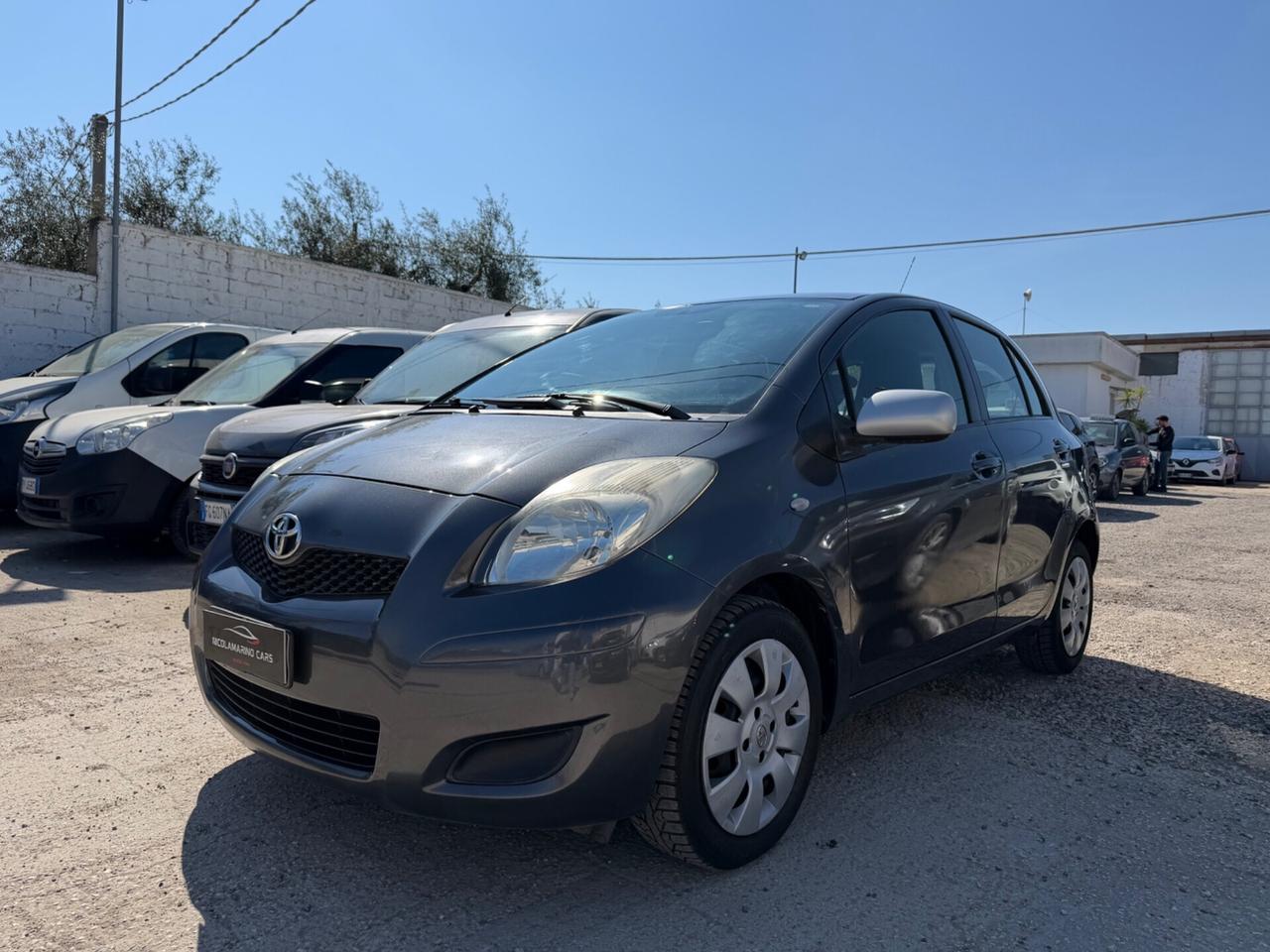Toyota Yaris 1.0 5 porte Sol