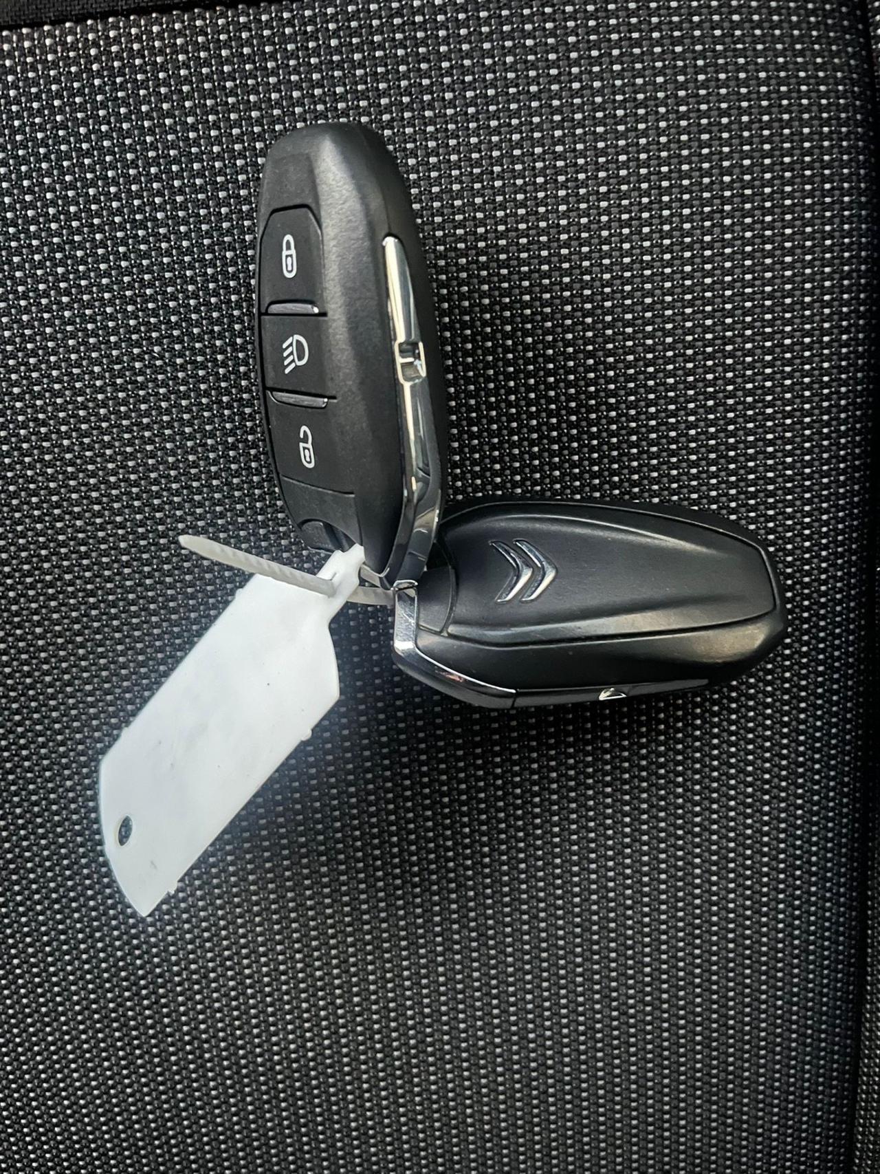 CITROEN C3 BlueHDi 100 S&S Shine Pack