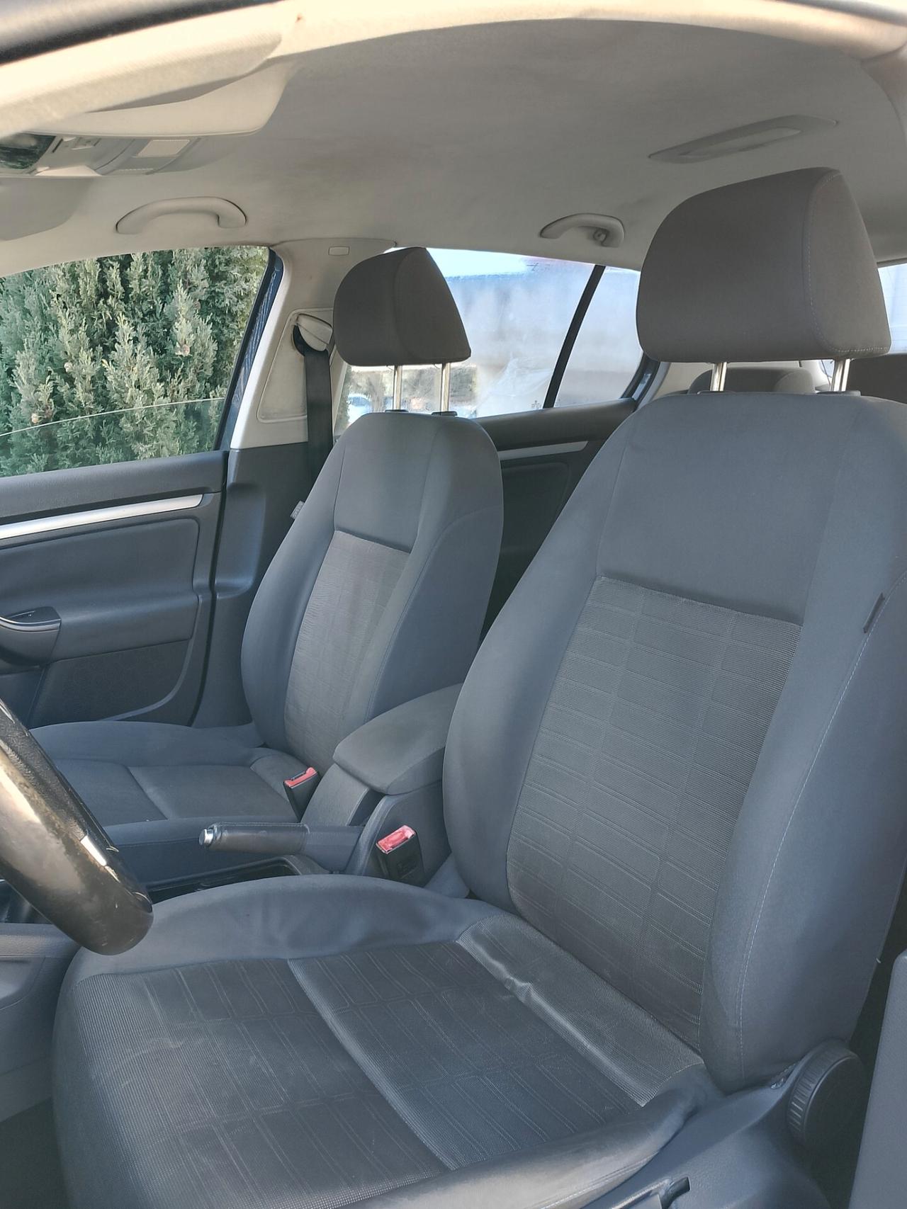 Volkswagen Golf 1.9 TDI DPF 5p. 5m. GT Sport