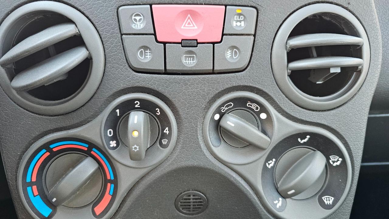 Fiat Panda 1.3 MJT 16V DPF 4x4 Climbing *ELD*