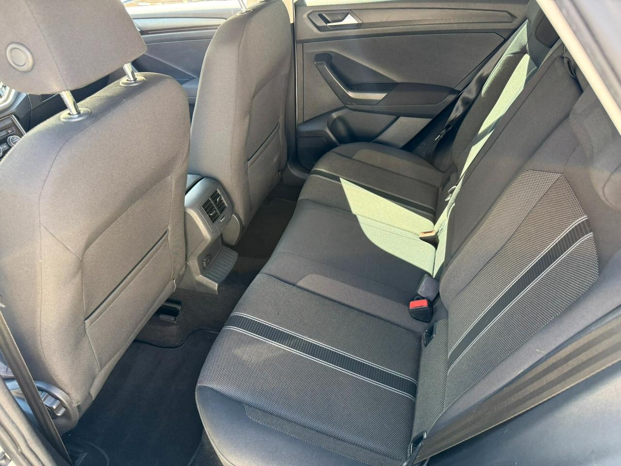 Volkswagen T-Roc 1.0 TSI 115 CV StBlueMotion Gancio di Traino