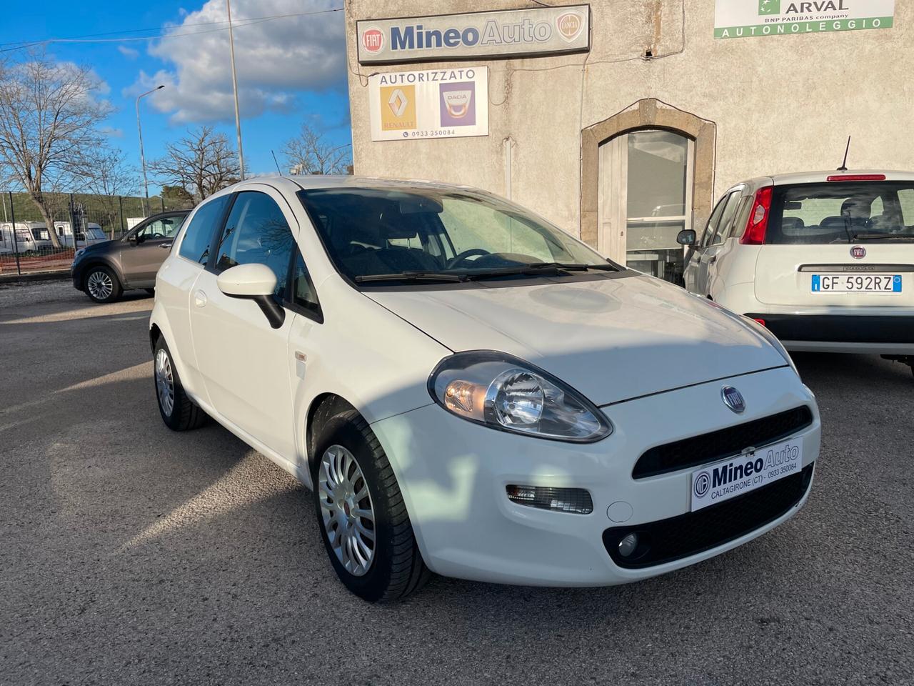 Fiat Punto 1.3 MJT 75CV 3 porte 5 posti OK NEOPATENTATI