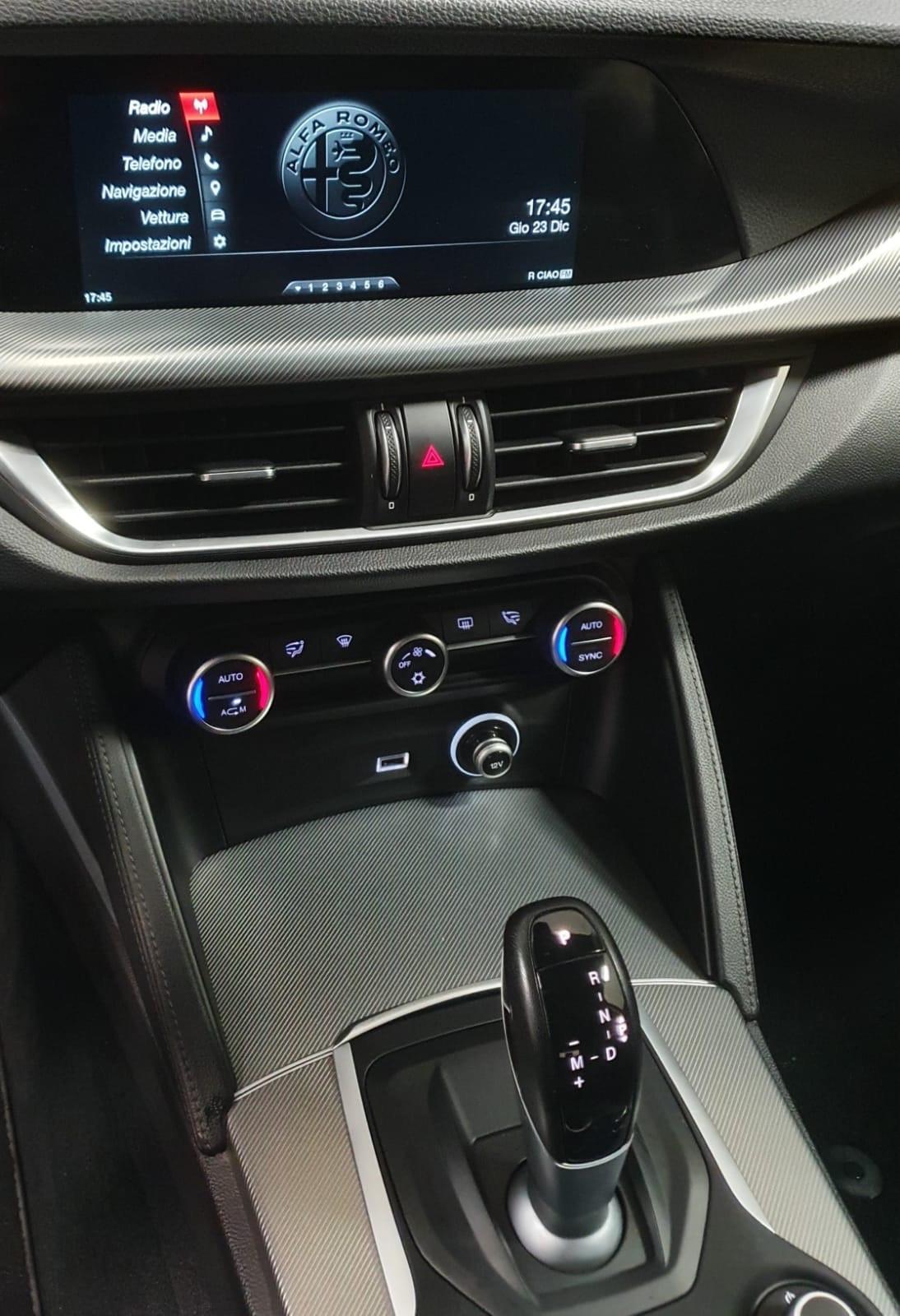 Alfa Romeo Stelvio 2.2 Turbodiesel 210 CV AT8 Q4 Business