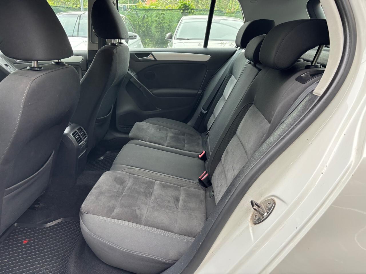 Volkswagen Golf 1.6 TDI 5p. Highline OK NEOPATENTATI
