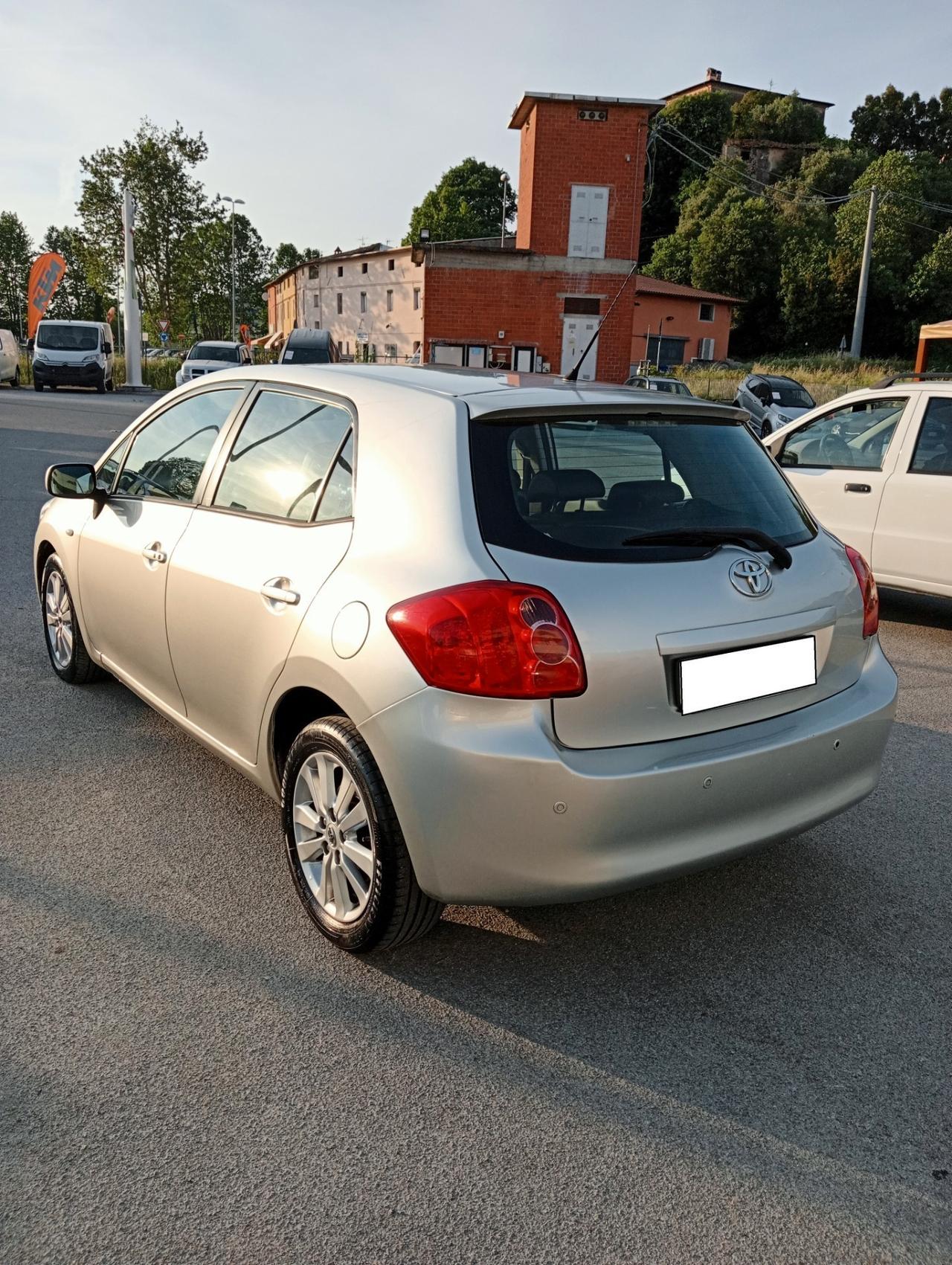 Toyota Auris 2.0 D-4D 5 porte Sol