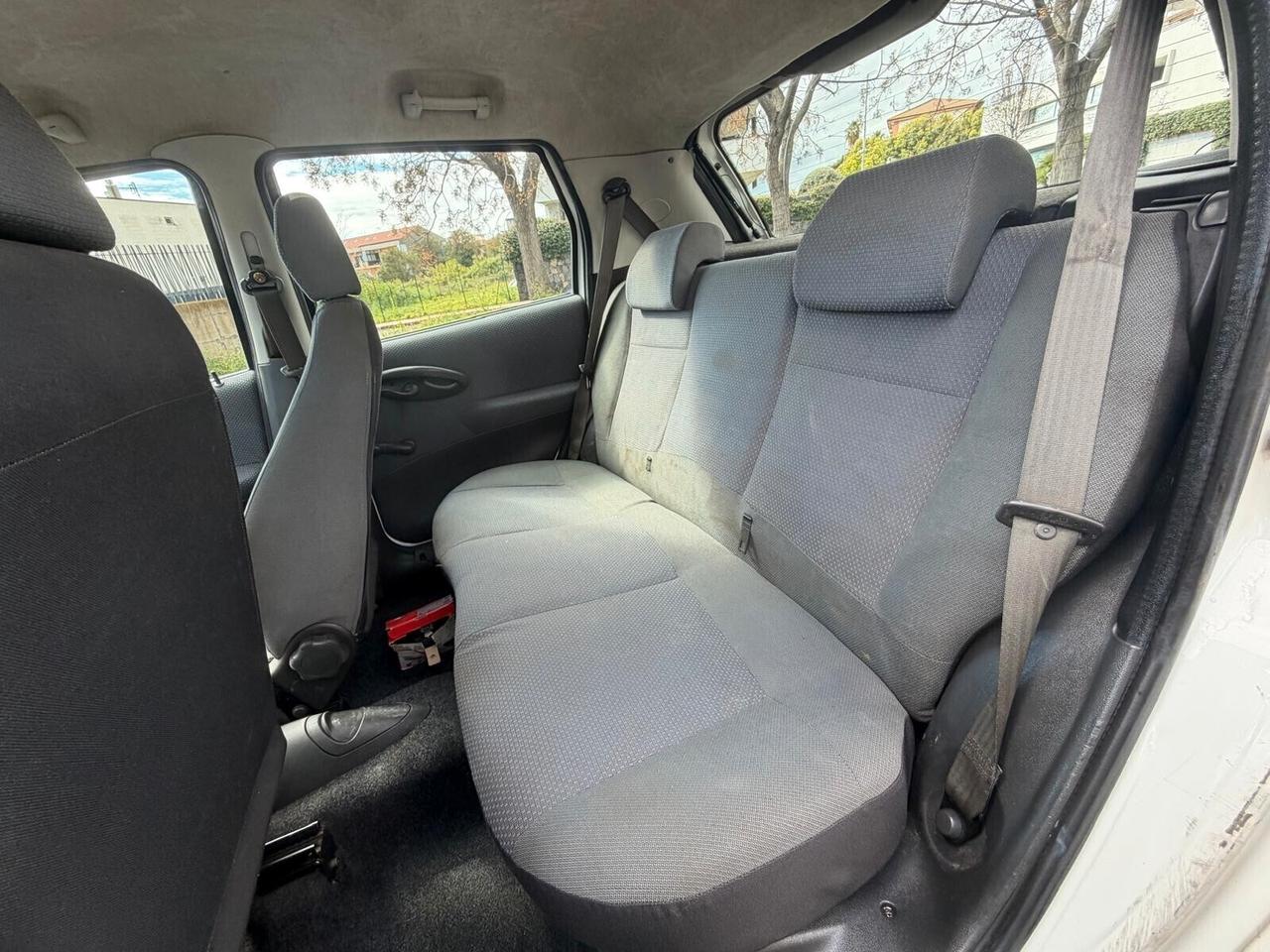 Fiat Punto 1.9 JTD 5 porte N1